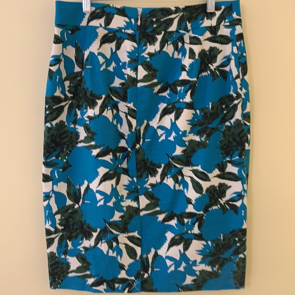 J CREW Tropical Print Pencil Skirt - Picture 4 of 8